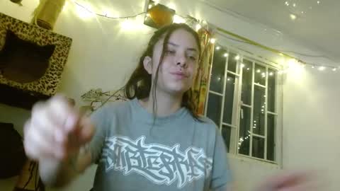 Sofia online show from 10/28/25, 12:36