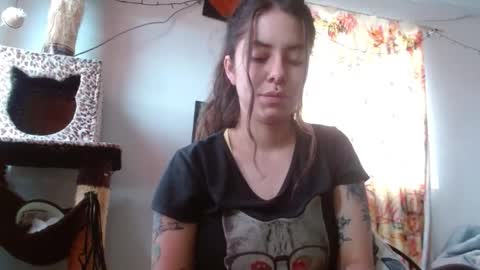 Snapshot of soka_lovers_04_ chatting on 11/18/25, 07:40 Sofia online show from 11/18/25, 07:40