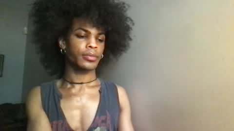 Snapshot of solaceeve chatting on 05/04/26, 04:58 SolaceEve online show from 05/04/26, 04:58