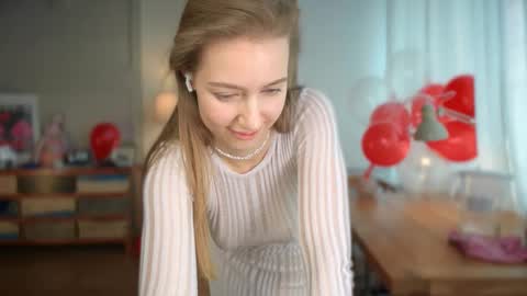 Bella online show from 02/17/25, 12:48