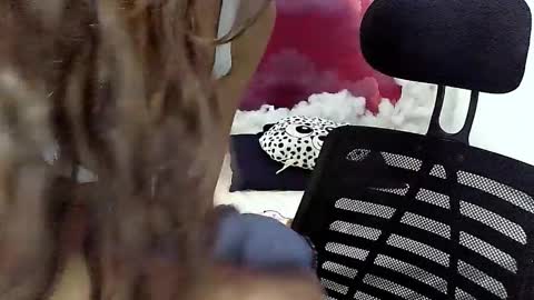 solarboom18 online show from 10/25/25, 07:19