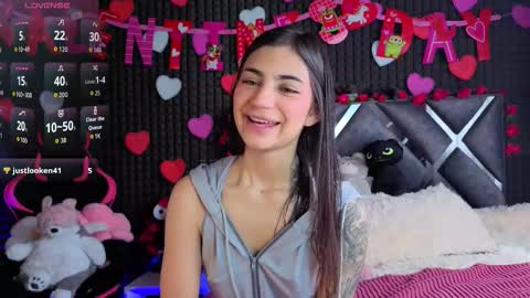 Snapshot of solbeaumont chatting on 02/05/26, 07:29 Sol online show from 02/05/26, 07:29