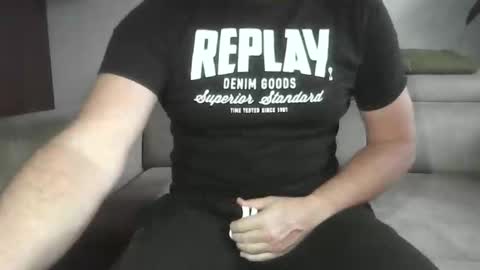 Snapshot of sole73 chatting on 11/10/25, 07:29 Sole Obedient online show from 11/10/25, 07:29