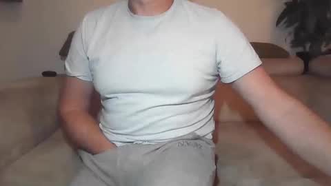 Snapshot of sole73 chatting on 11/18/25, 01:22 Sole Obedient online show from 11/18/25, 01:22