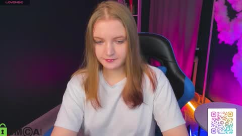 Nora online show from 10/13/25, 03:06