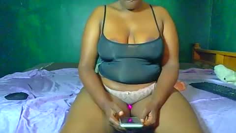 Snapshot of sollybunny chatting on 03/20/26, 01:10 Solly bunny online show from 03/20/26, 01:10