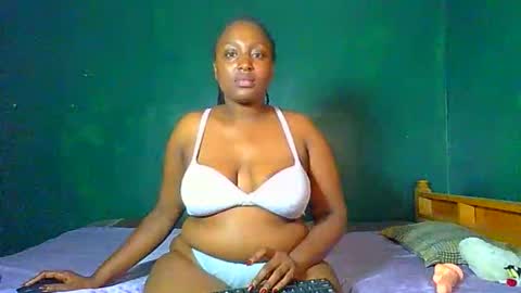 Snapshot of sollybunny chatting on 04/18/26, 01:31 Solly bunny online show from 04/18/26, 01:31
