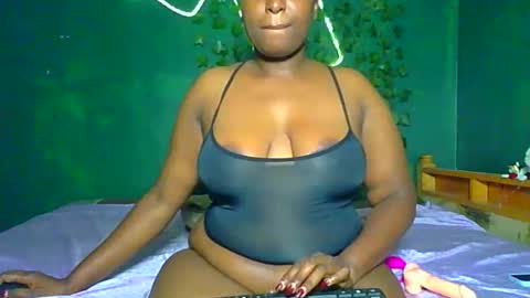 Snapshot of sollybunny chatting on 05/16/26, 03:14 Solly bunny online show from 05/16/26, 03:14