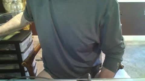 Snapshot of solobliss chatting on 12/16/25, 08:25 Solobliss online show from 12/16/25, 08:25