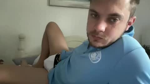 Snapshot of solobrit chatting on 03/01/26, 09:11 solobrit online show from 03/01/26, 09:11