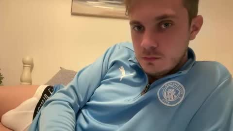 Snapshot of solobrit chatting on 03/24/26, 10:15 solobrit online show from 03/24/26, 10:15