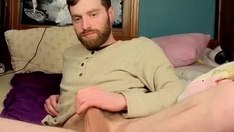 Snapshot of sololuke16 chatting on 02/25/26, 01:37 Kinky Twinkie online show from 02/25/26, 01:37