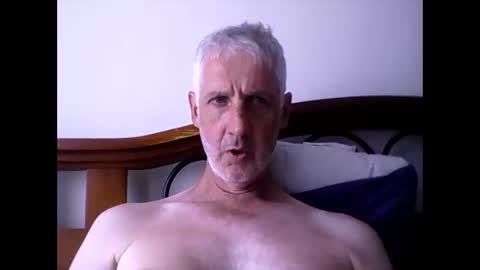 Snapshot of soloman1969 chatting on 01/21/25, 02:33 Soloman online show from 01/21/25, 02:33