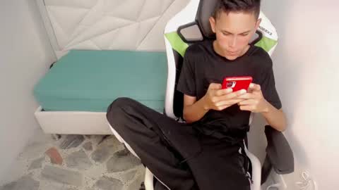 ESTEBAN online show from 06/09/26, 04:57