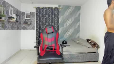 Snapshot of son_hades chatting on 03/19/26, 03:43 son_hades online show from 03/19/26, 03:43