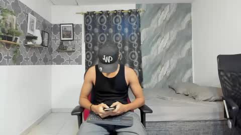 Snapshot of son_hades chatting on 05/14/26, 05:09 son_hades online show from 05/14/26, 05:09
