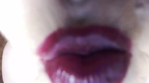 Snapshot of sondrariddle chatting on 04/18/26, 09:37 sondrariddle online show from 04/18/26, 09:37
