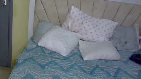 Snapshot of sonia546030 chatting on 04/03/26, 01:58 librron online show from 04/03/26, 01:58
