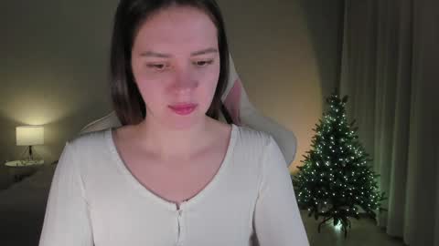 Snapshot of sonia_moon_ chatting on 12/10/24, 01:11 sonia_moon_ online show from 12/10/24, 01:11