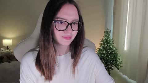 Snapshot of sonia_moon_ chatting on 12/25/24, 04:54 sonia_moon_ online show from 12/25/24, 04:54