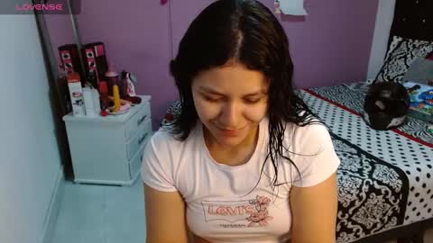 Snapshot of soniafuckboobs chatting on 01/31/25, 03:44 soniafuckboobs online show from 01/31/25, 03:44