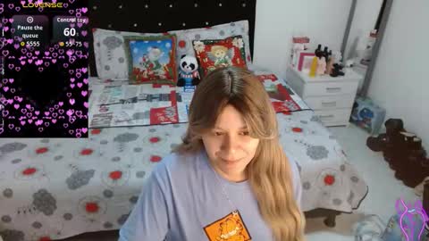 Snapshot of soniafuckboobs chatting on 12/17/25, 12:22 soniafuckboobs online show from 12/17/25, 12:22