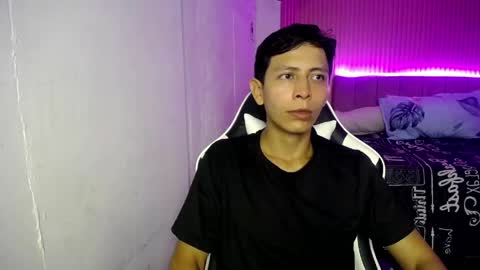 sonic_jess07 online show from 05/01/26, 08:19
