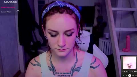 Snapshot of sonicsupergirl chatting on 10/17/25, 03:36 Rie online show from 10/17/25, 03:36