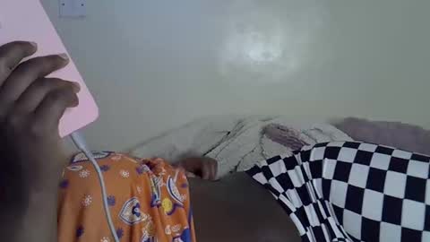 sonnia02 online show from 11/21/25, 08:57