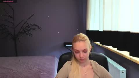 Snapshot of sonnysofia chatting on 05/12/26, 05:59 Sonya online show from 05/12/26, 05:59