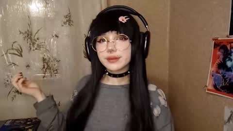 Mila online show from 03/03/26, 04:13