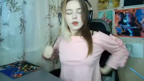 Mila online show from 04/27/26, 03:54