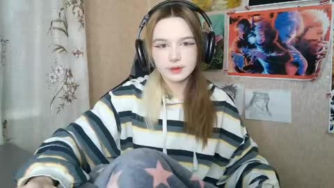 Mila online show from 04/29/26, 03:38