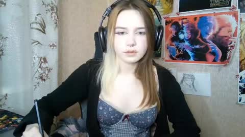 Mila online show from 04/30/26, 05:30