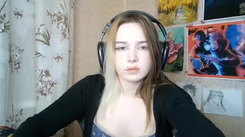 Mila online show from 04/30/26, 08:57