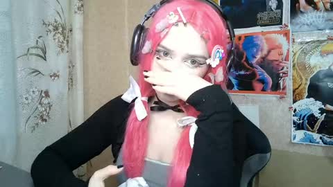 Mila online show from 05/20/26, 03:18