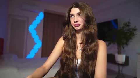 Snapshot of sony_play chatting on 02/14/25, 04:52 Sony online show from 02/14/25, 04:52