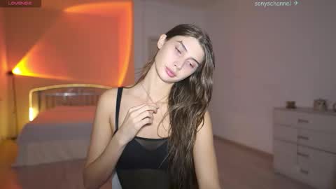 Snapshot of sony_play chatting on 09/13/25, 05:13 Sony online show from 09/13/25, 05:13