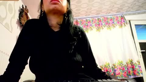 Snapshot of sonya_wet_ chatting on 03/31/26, 04:40 Sonya online show from 03/31/26, 04:40