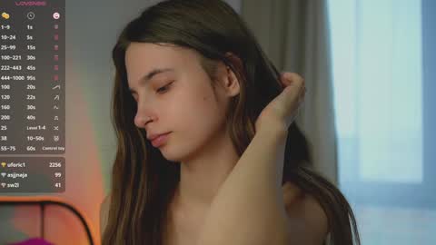 Eva 3 online show from 12/25/24, 11:11