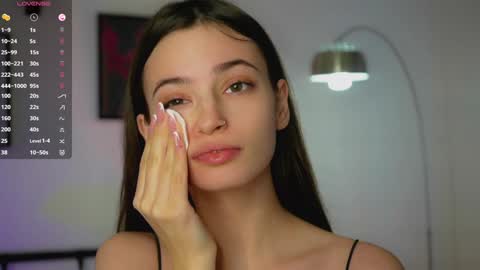 Eva 3 online show from 01/26/25, 08:25