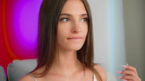 Eva 3 online show from 09/10/25, 08:25