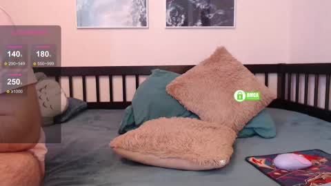 Snapshot of sonyavlad chatting on 03/10/25, 06:05 sonyavlad online show from 03/10/25, 06:05