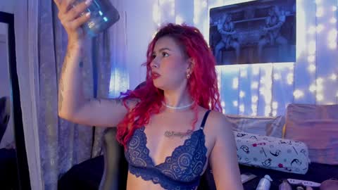 sophie online show from 02/08/25, 06:12