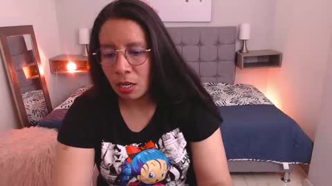 Snapshot of sophia_666_ chatting on 09/10/25, 03:50 Sophia online show from 09/10/25, 03:50