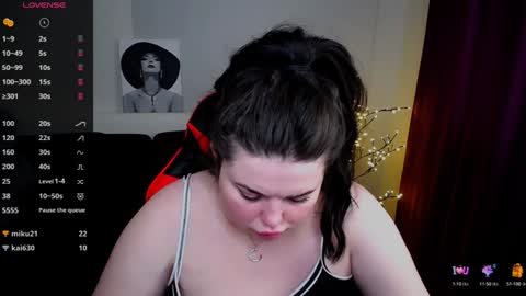 sophia__olsen online show from 02/04/25, 09:38