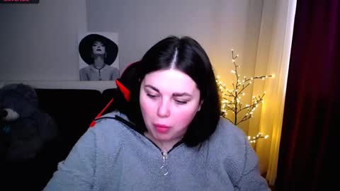 sophia__olsen online show from 02/25/25, 12:34