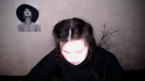 sophia__olsen online show from 10/02/25, 05:58