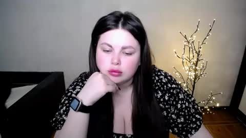 sophia__olsen online show from 05/10/26, 05:45