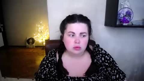 sophia__olsen online show from 06/28/26, 05:57